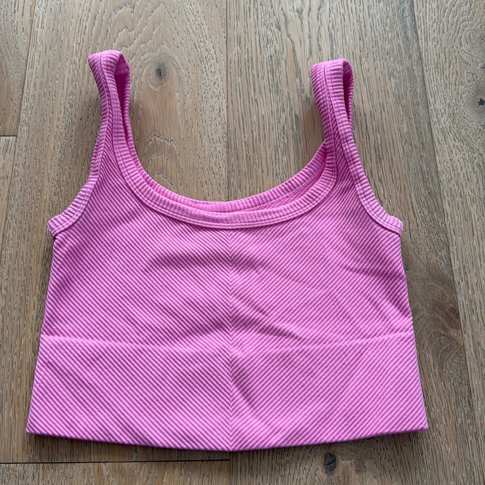 Sky & Sparrow tank